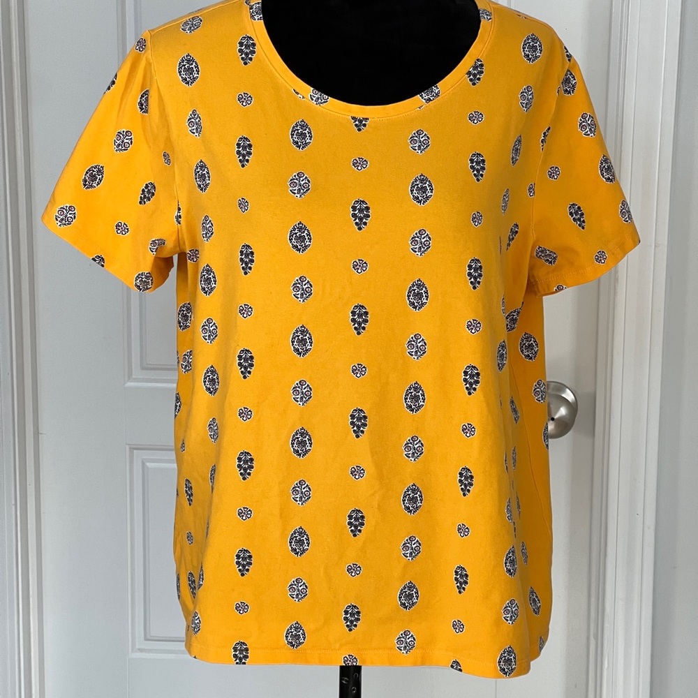 Ann Taylor Factory Yellow and Black Printed Short Sleeve Top - Picture 3 of 10